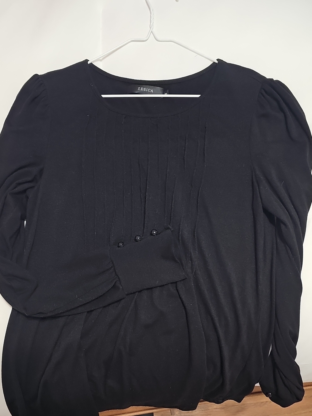 Zesica Women's Black Pleated Front Long Sleeve Top